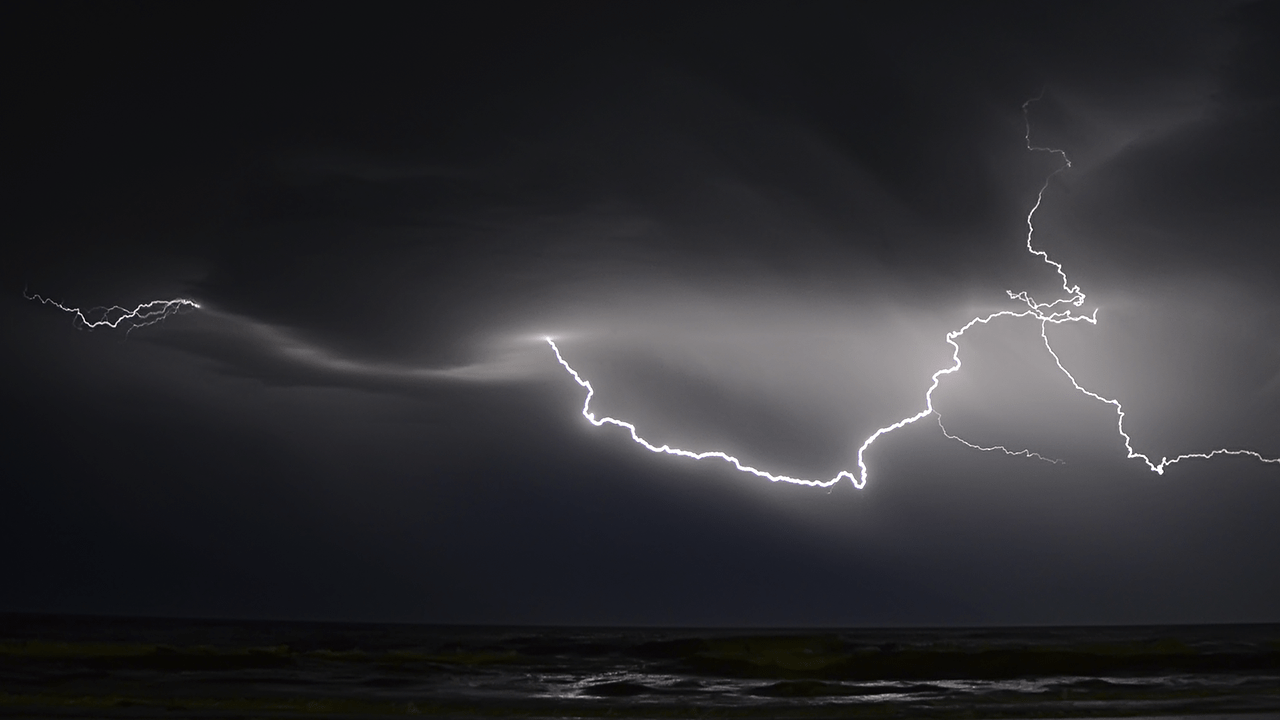 a-status-yellow-thunderstorm-warning-has-been-issued-for-munster